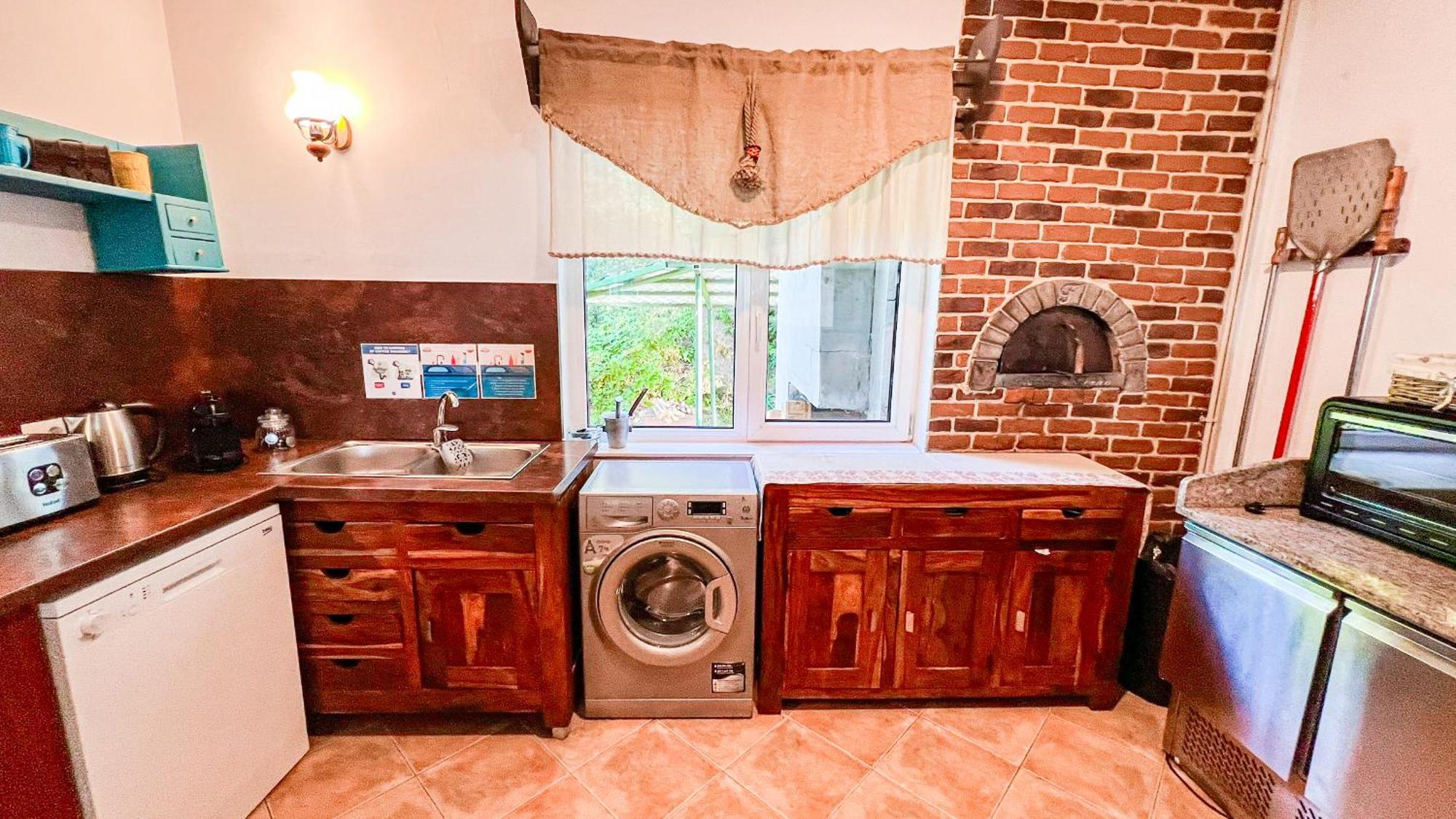 Casa Georgea Villa ซาเชเล ภายนอก รูปภาพ